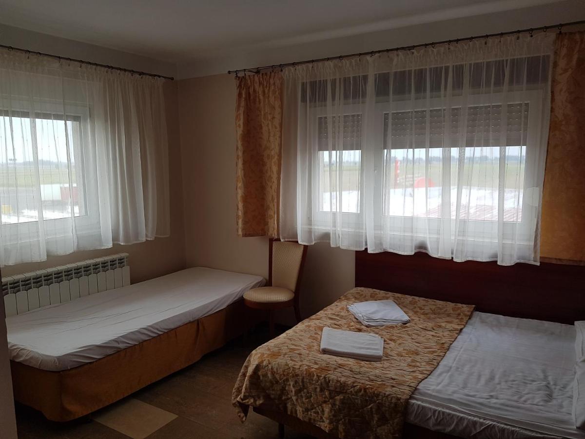 Motel Duet Granowo Exterior photo